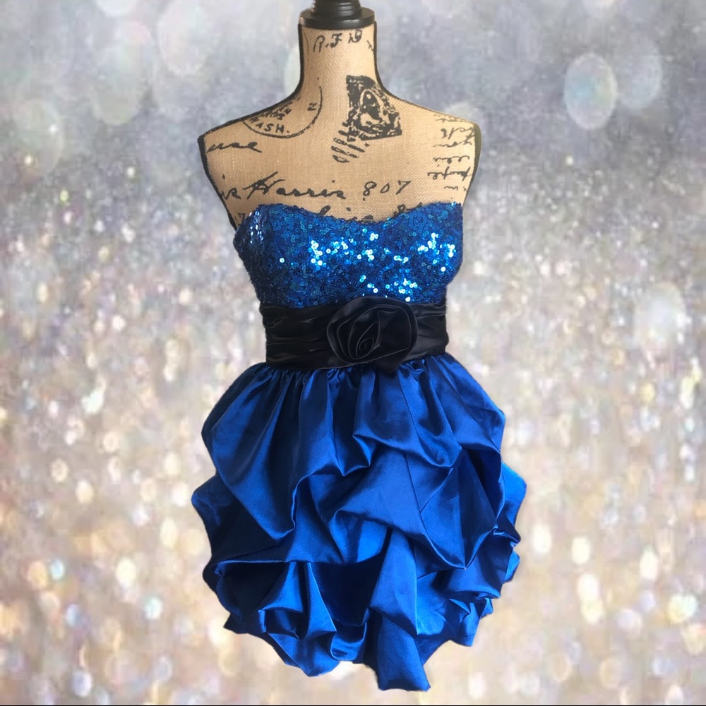Sparkles & Satin Blue Strapless Dress! Women's Size 5